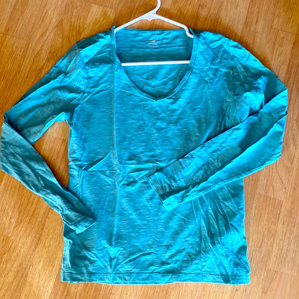 Women’s Heather Green Long Sleeve Shirt Size Medium